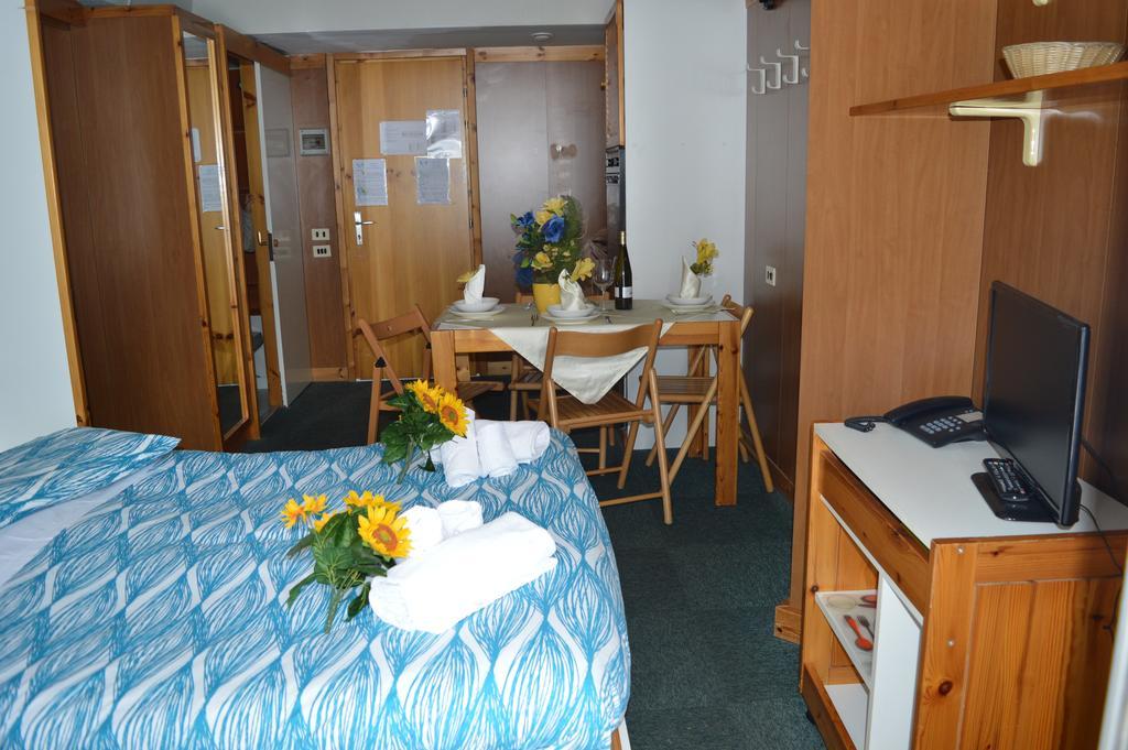 Residence Il Vigo Di マリッレーヴァ エクステリア 写真